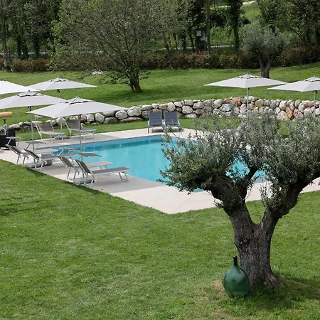 Le Giale Couette-café Castelnuovo del Garda